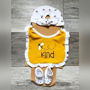 LILA&JACK 3PC Turban,Bib & Sock Set